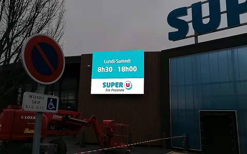 France supermarket entrance led screen